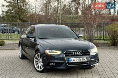 Седан Audi A4 2013 в Львове