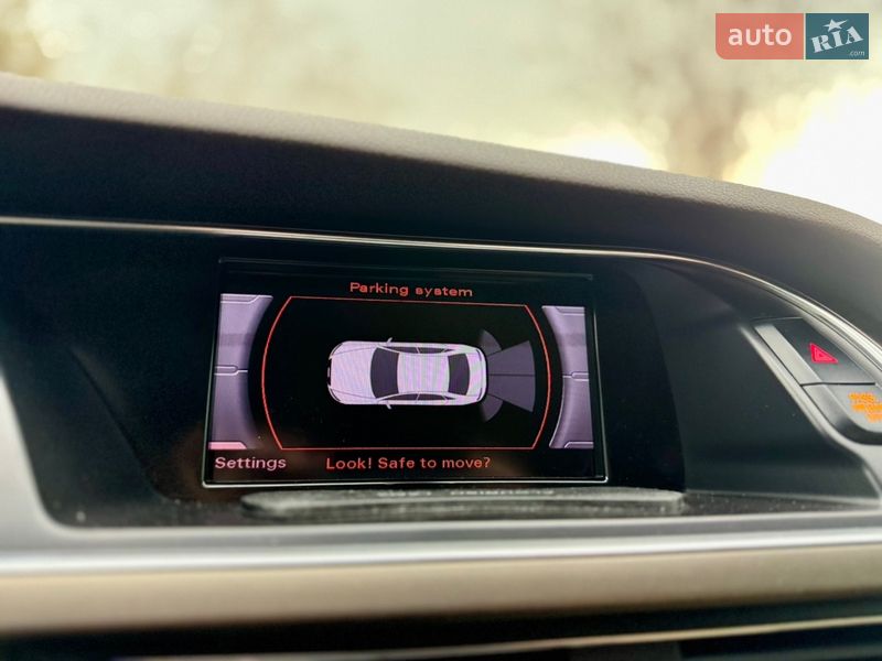 Седан Audi A4 2013 в Львове