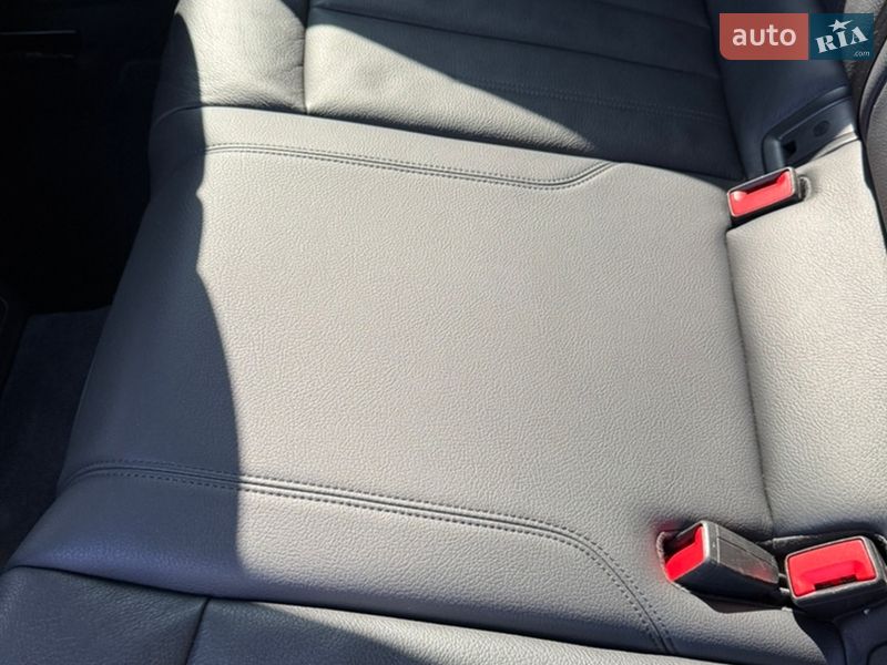 Седан Audi A4 2017 в Одессе