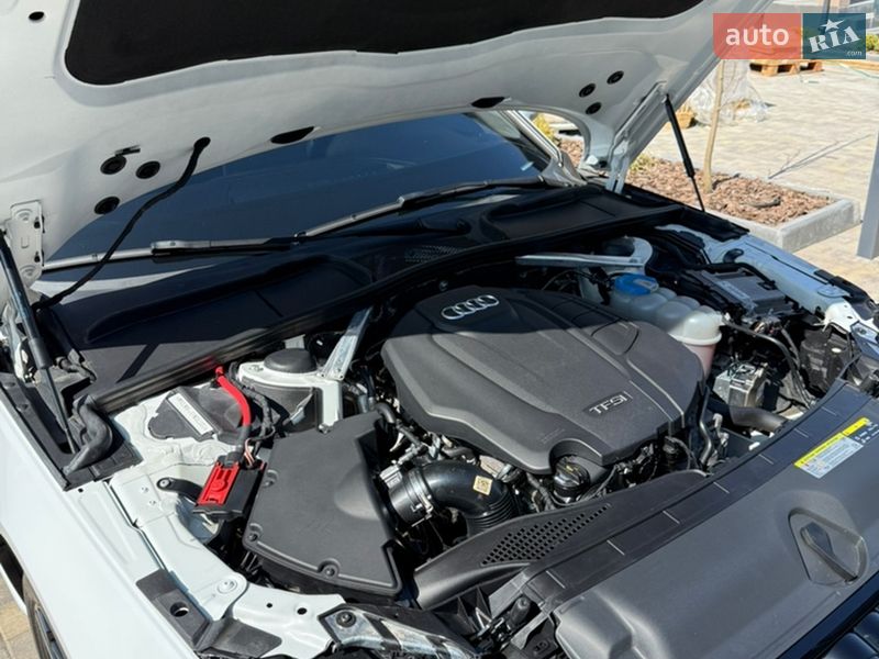 Седан Audi A4 2017 в Одессе
