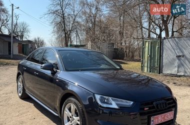 Седан Audi A4 2018 в Пирятине