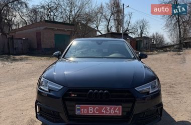 Седан Audi A4 2018 в Пирятине