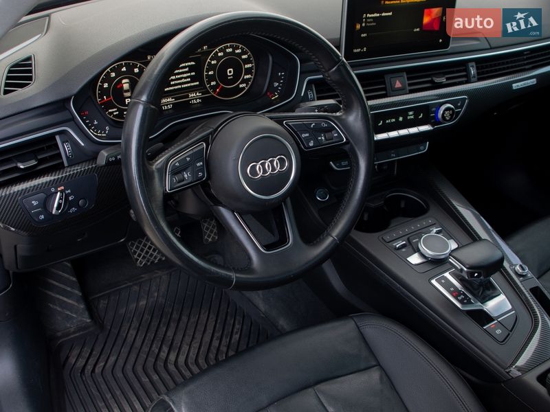 Седан Audi A4 2015 в Черкассах