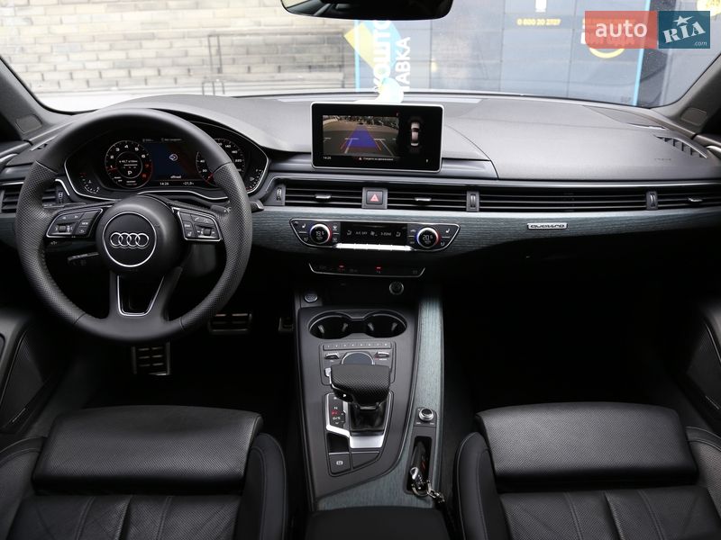 Седан Audi A4 2017 в Киеве