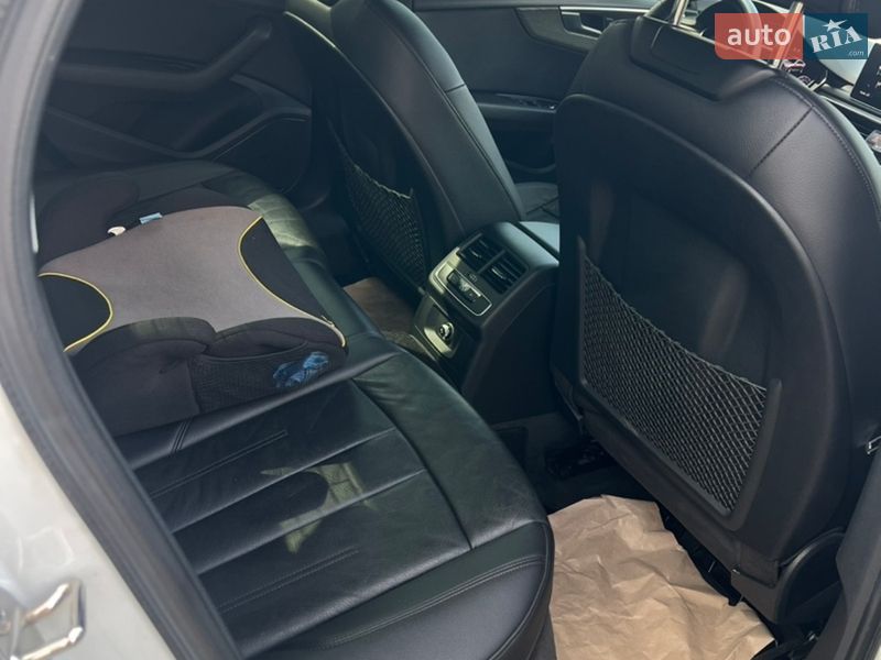 Седан Audi A4 2018 в Сумах