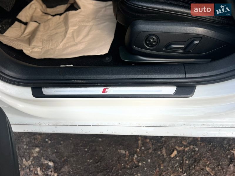 Седан Audi A4 2018 в Сумах