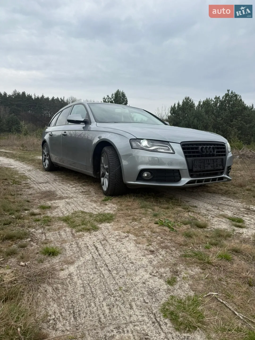 2010 Audi A4 - мініатюра 2