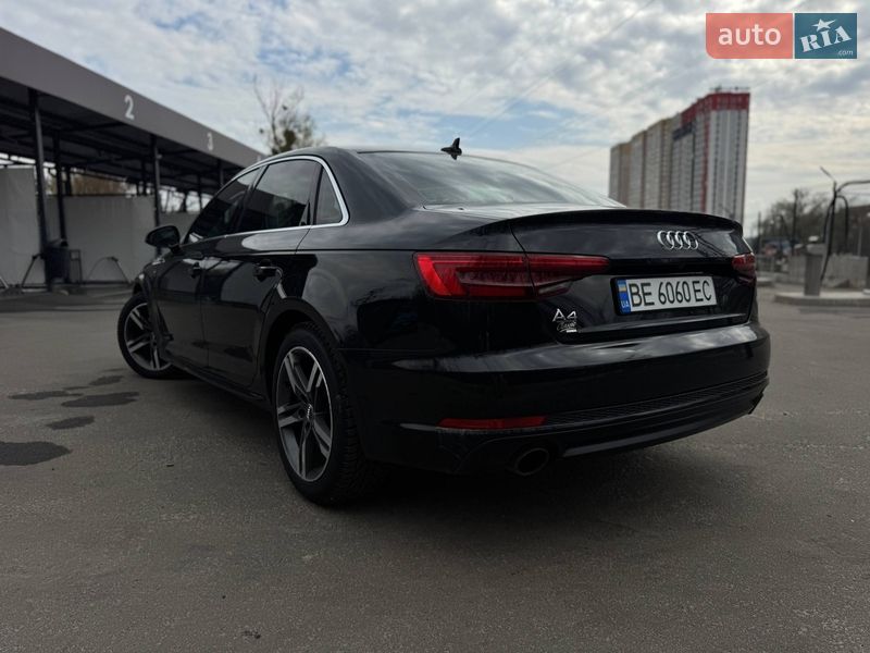Седан Audi A4 2016 в Киеве
