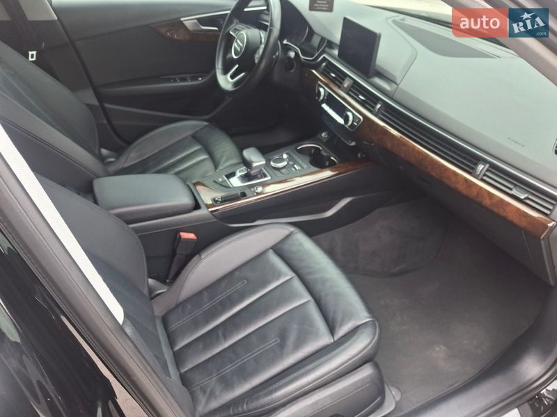 Седан Audi A4 2018 в Каменец-Подольском