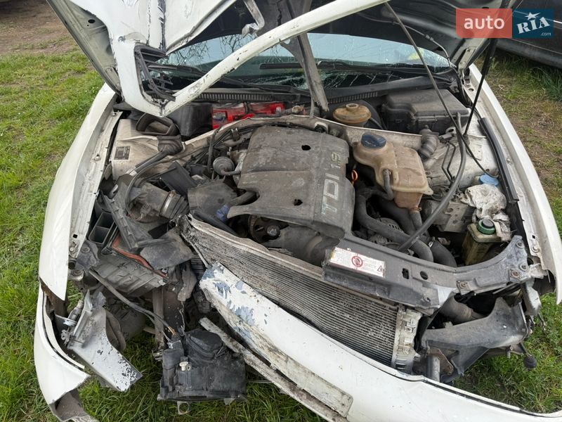 Седан Audi A4 1996 в Тячеве