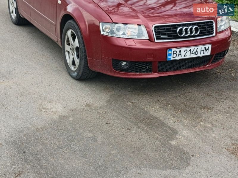 Седан Audi A4 2002 в Светловодске