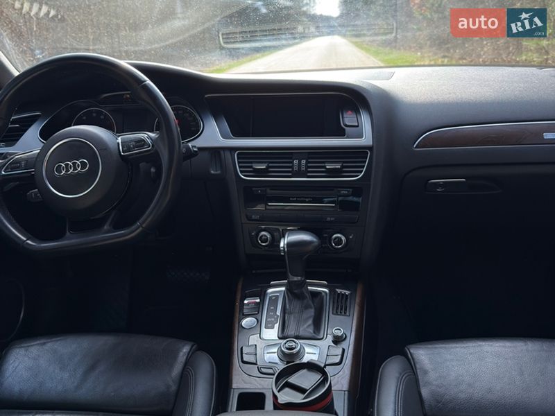 Седан Audi A4 2014 в Шацьку