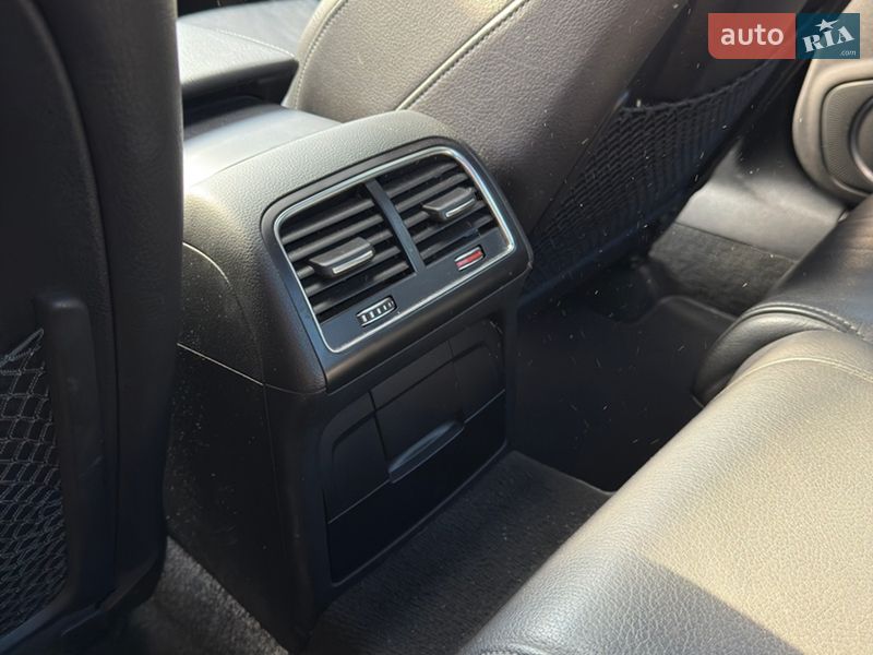 Седан Audi A4 2014 в Шацьку