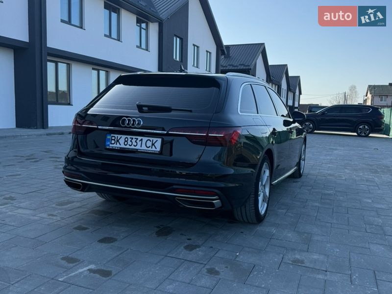 Універсал Audi A4 2020 в Вараші