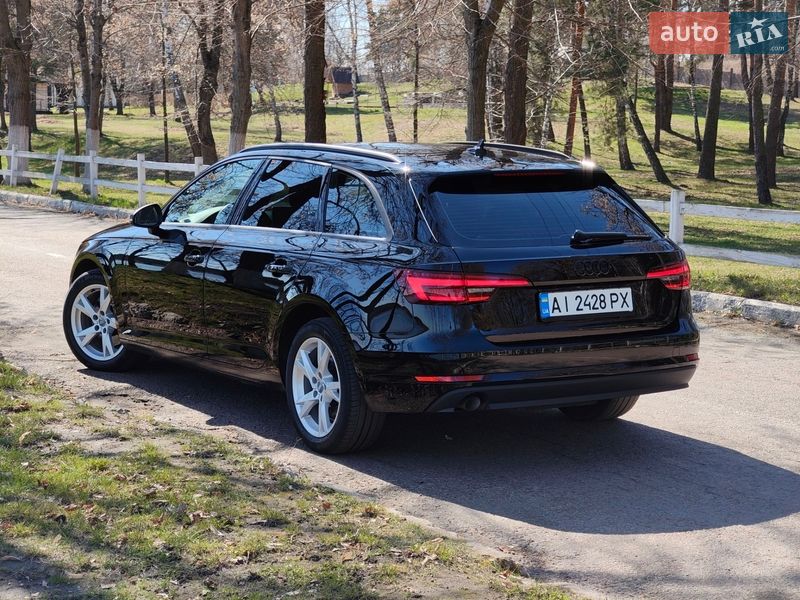 Универсал Audi A4 2018 в Киеве