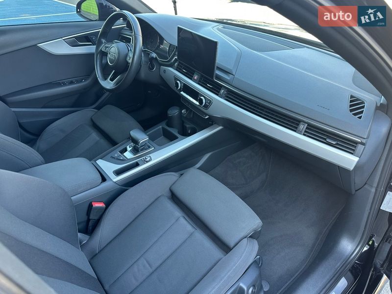 Універсал Audi A4 2020 в Києві