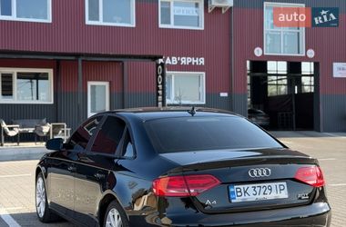 Седан Audi A4 2010 в Дубно
