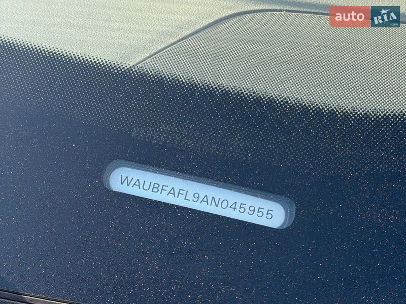 Седан Audi A4 2010 в Дубно