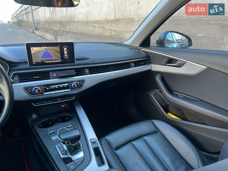 Седан Audi A4 2017 в Киеве