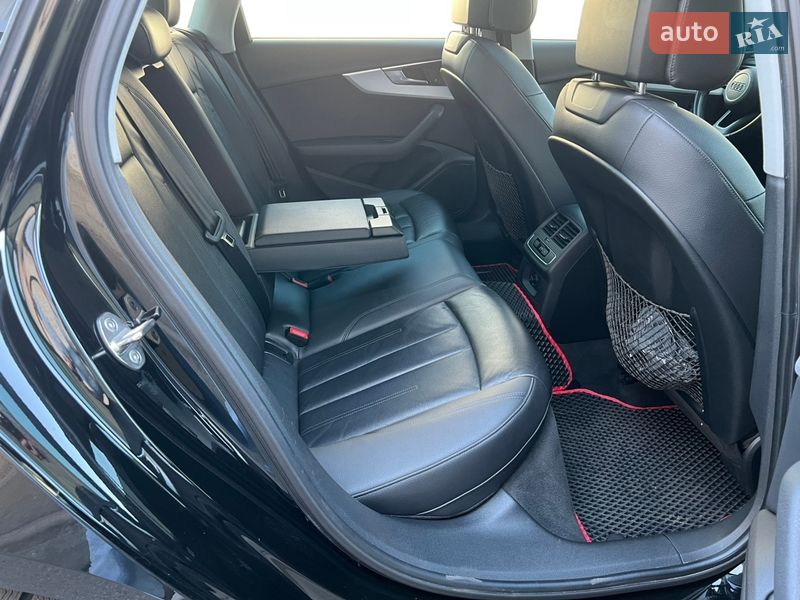 Седан Audi A4 2017 в Киеве