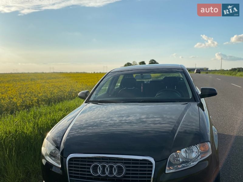 Седан Audi A4 2004 в Виннице