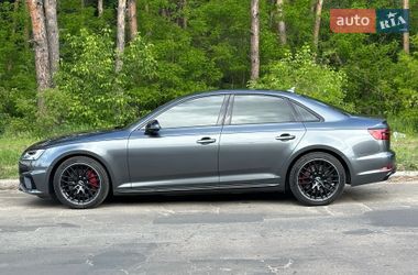 Седан Audi A4 2018 в Києві