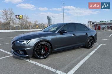 Седан Audi A4 2018 в Києві