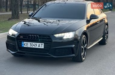 Седан Audi A4 2018 в Кривом Роге