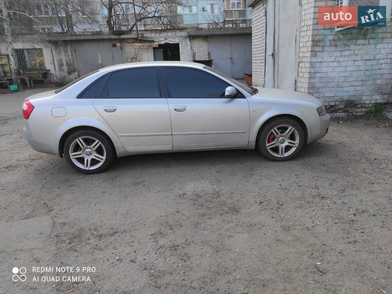 Седан Audi A4 2004 в Кременчуге