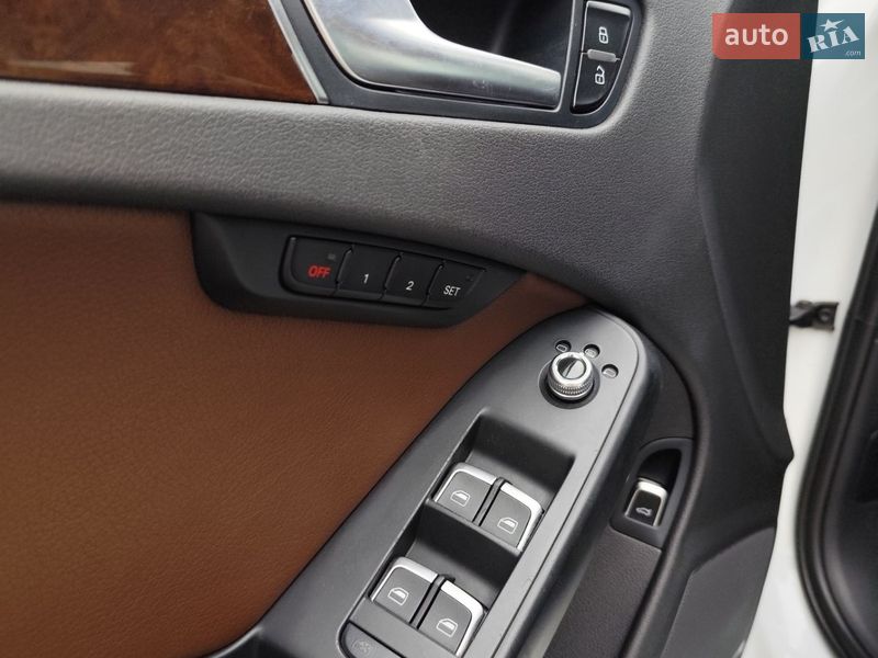 Седан Audi A4 2012 в Чернігові