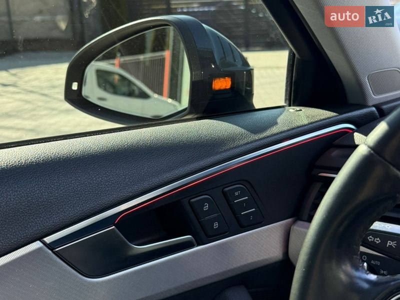 Седан Audi A4 2017 в Львове