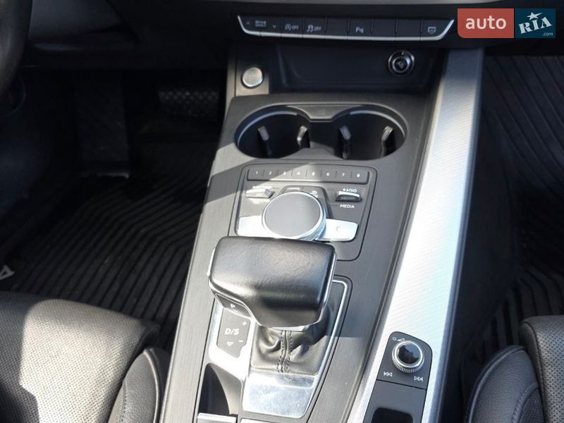 Седан Audi A4 2016 в Харькове