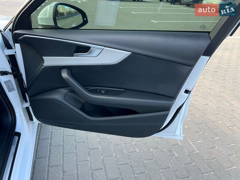 Універсал Audi A4 2021 в Львові