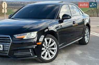 Седан Audi A4 2018 в Дрогобыче