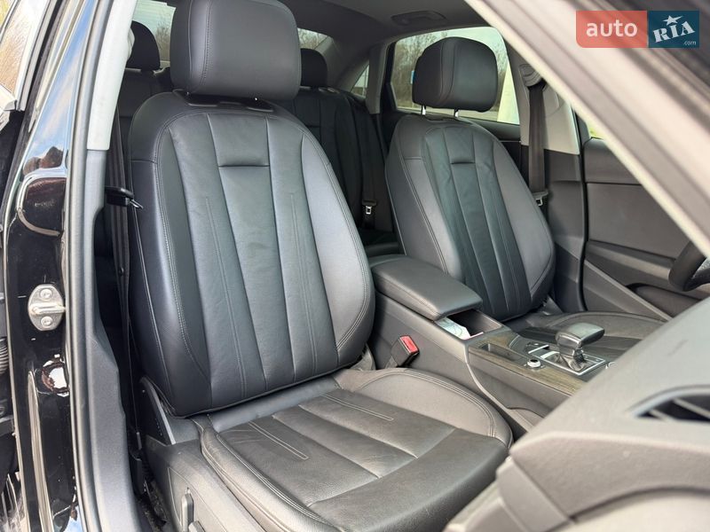 Седан Audi A4 2018 в Дрогобыче
