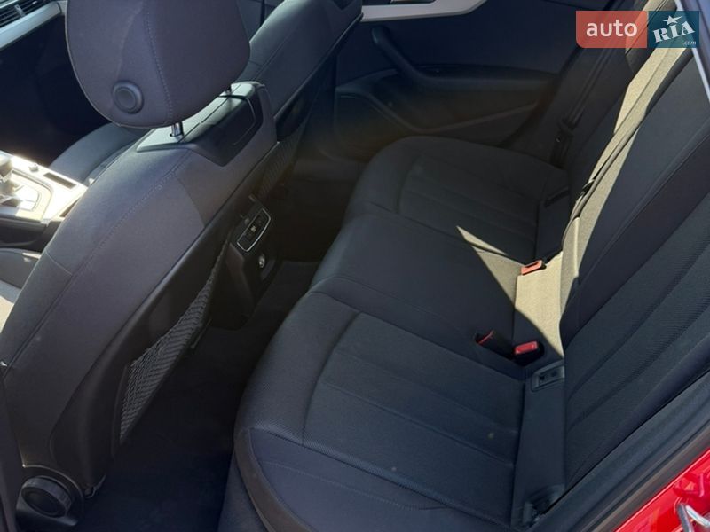 Универсал Audi A4 2019 в Южноукраинске