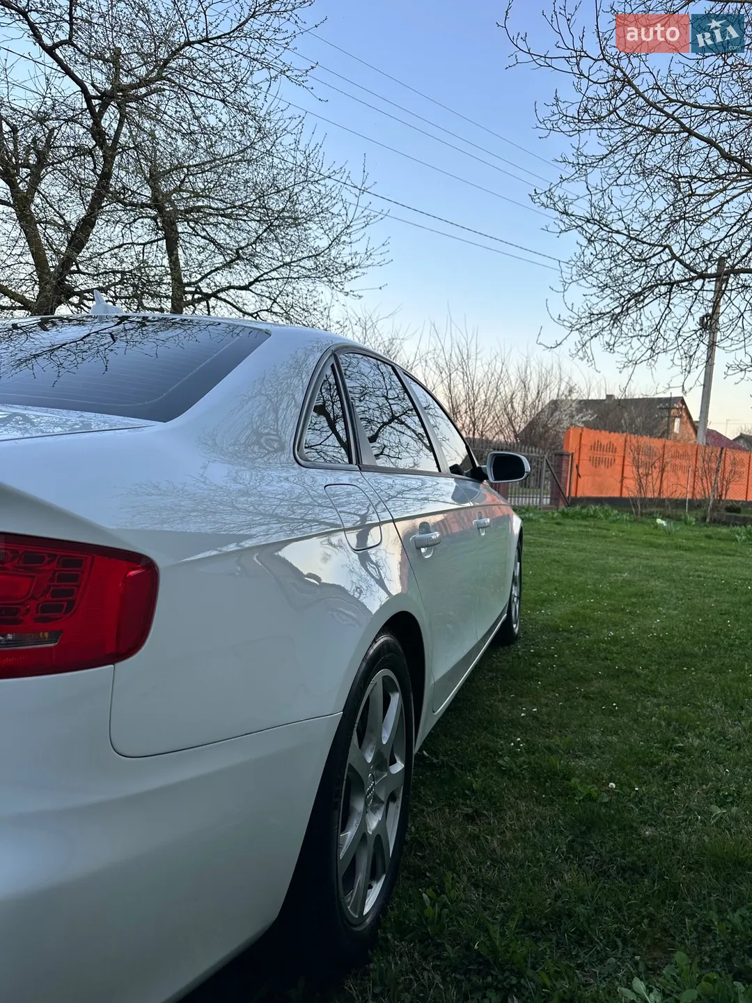 2010 Audi A4 - мініатюра 4