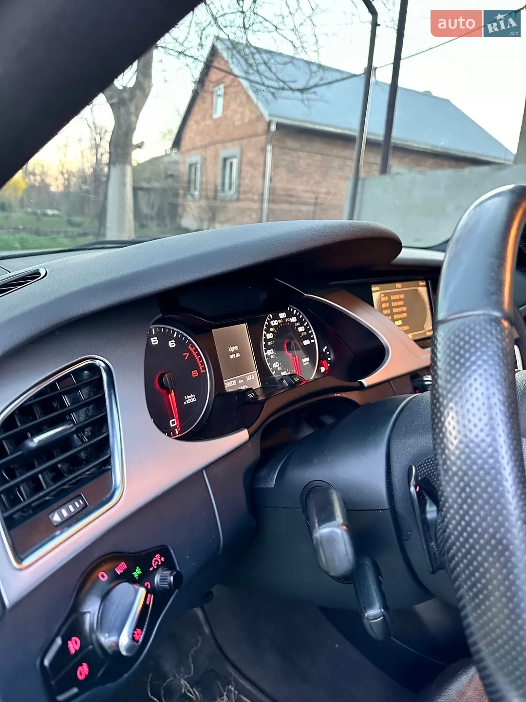 2010 Audi A4 - мініатюра 14