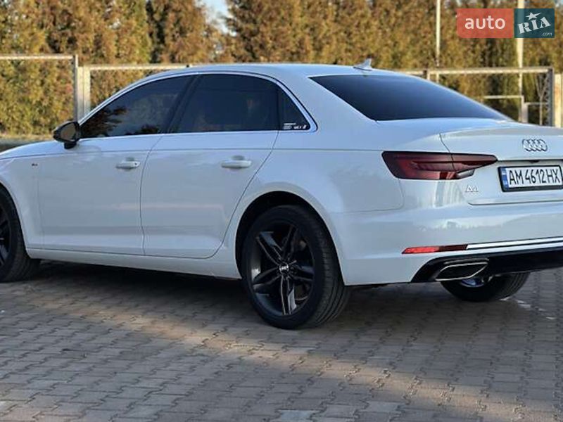 Седан Audi A4 2019 в Львові