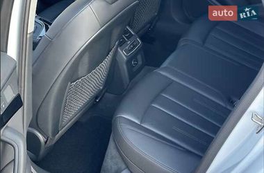 Седан Audi A4 2019 в Львові