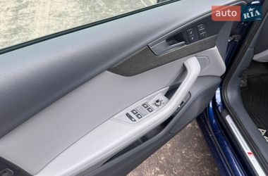 Седан Audi A4 2019 в Киеве