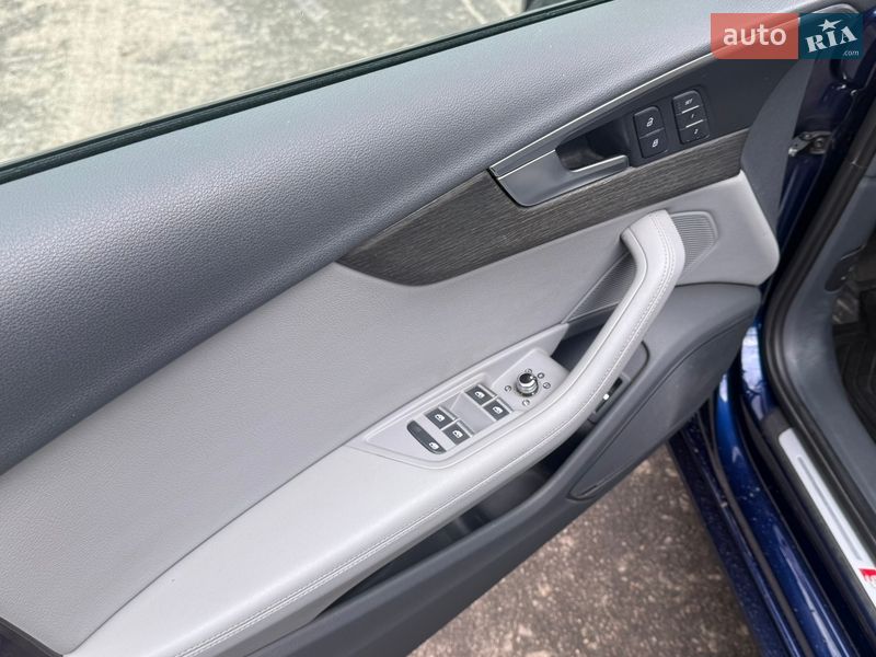 Седан Audi A4 2019 в Киеве