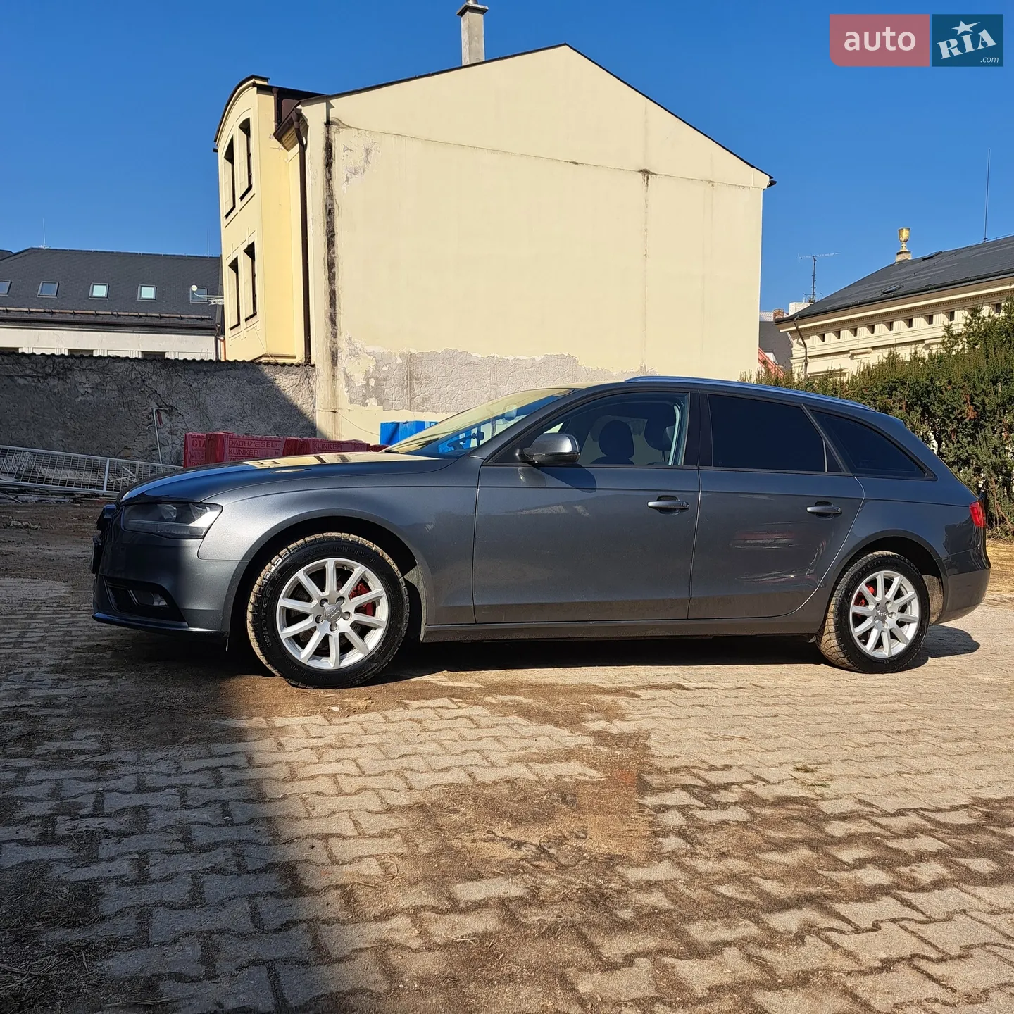 2012 Audi A4 - мініатюра 35
