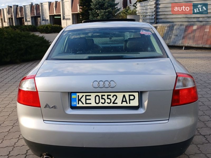 Седан Audi A4 2002 в Павлограді