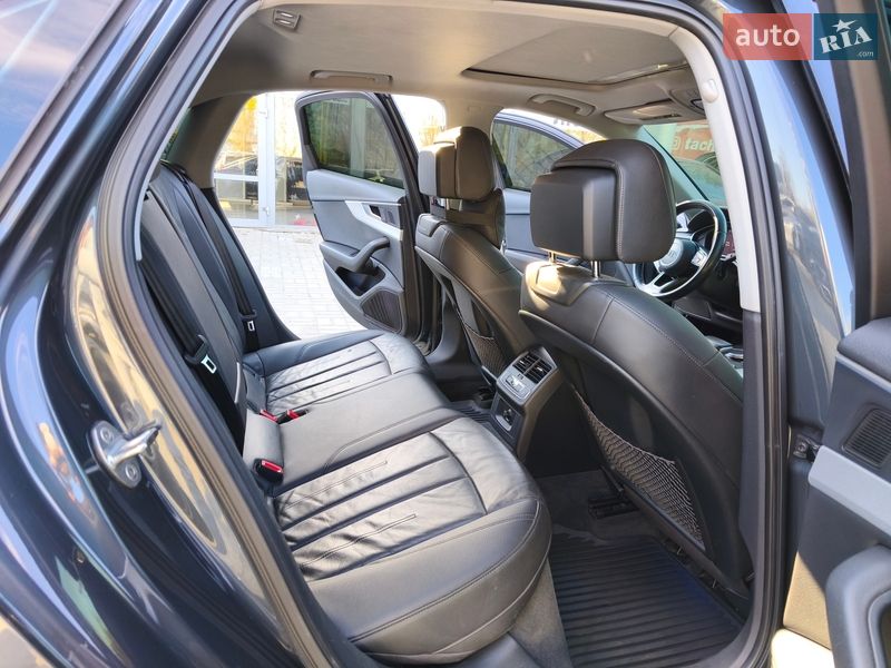 Седан Audi A4 2016 в Днепре