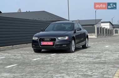 Седан Audi A4 2016 в Вараше