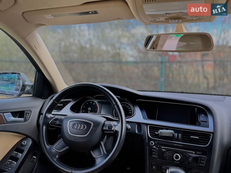 Седан Audi A4 2014 в Дрогобыче