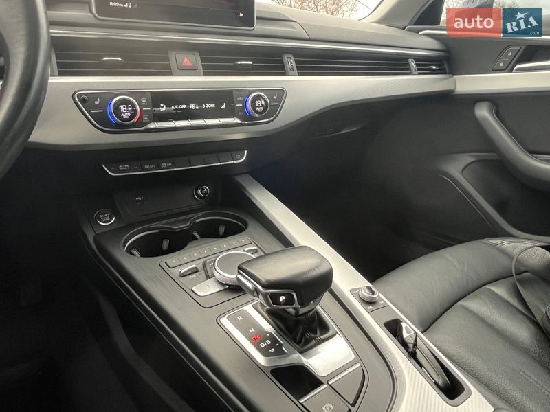 Седан Audi A4 2018 в Кривом Роге