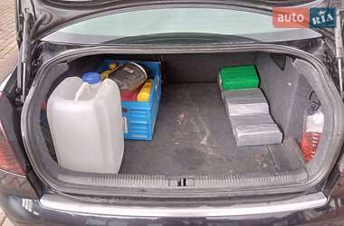 Седан Audi A4 2002 в Сквире