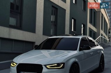 Седан Audi A4 2012 в Днепре